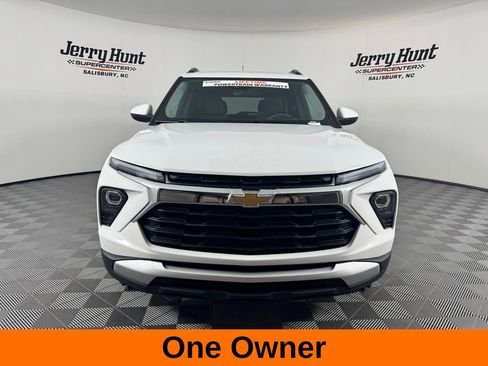 Used 2025 Chevrolet TrailBlazer LT AWD/4WD image 5