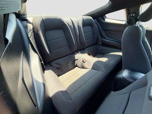 Used 2016 Ford Mustang Coupe RWD image 26