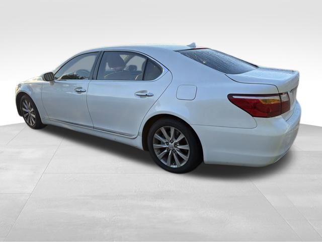 Used 2012 Lexus LS 460 L w/ Luxury Pkg AWD/4WD image 8