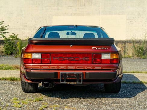 Used 1986 Porsche 944 Turbo image 7