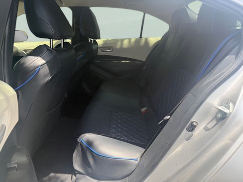 Used 2021 Toyota Corolla LE FWD image 11