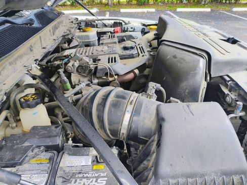 Used 2020 RAM 3500 Tradesman image 20