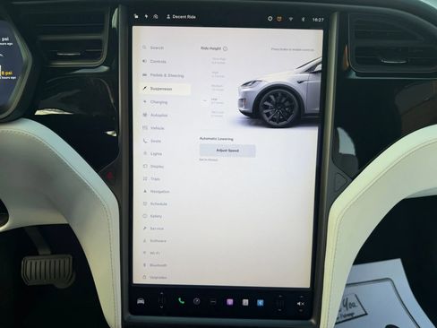Used 2018 Tesla Model X 100D image 18