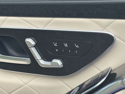 Used 2022 Mercedes-Benz S 580 4MATIC Sedan image 35