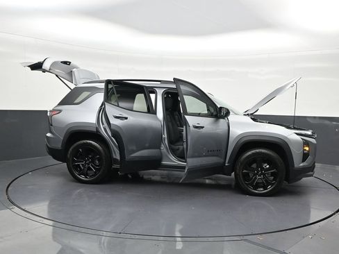 Used 2026 Chevrolet Equinox LT w/ Midnight Edition FWD image 37