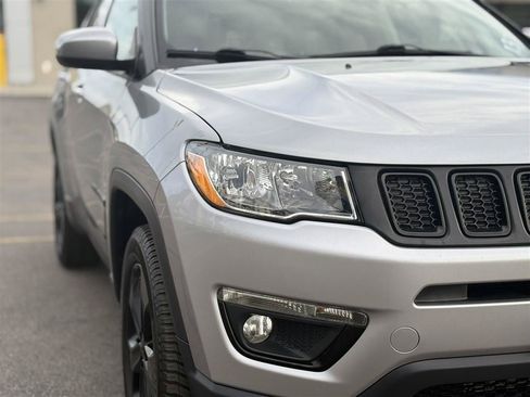 Used 2021 Jeep Compass Latitude AWD/4WD image 10