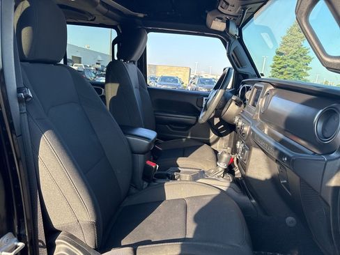 Used 2021 Jeep Wrangler Unlimited Sport image 9