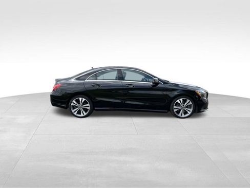 Used 2019 Mercedes-Benz CLA 250 4MATIC image 8