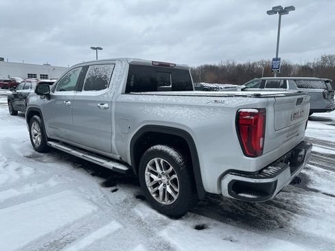 Used 2021 GMC Sierra 1500 SLT w/ SLT Premium Package image 3