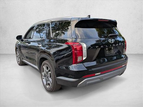 Used 2024 Hyundai Palisade Limited FWD image 7
