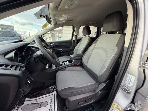 Used 2017 Ford Escape SE w/ SE Cold Weather Package image 24