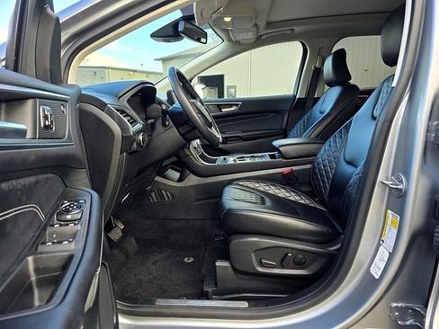 Used 2023 Ford Edge Titanium w/ Cold Weather Package image 20