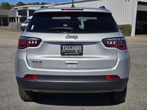 New 2026 Jeep Compass Latitude image 7