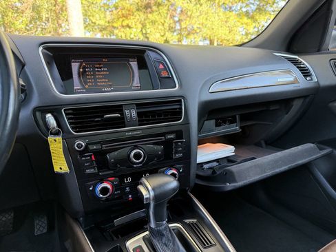 Used 2015 Audi Q5 2.0T Premium image 12