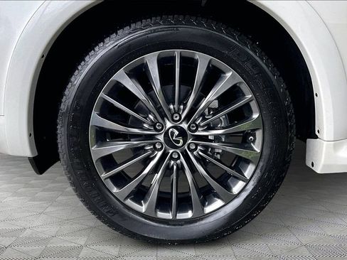 Used 2024 INFINITI QX80 Sensory w/ Cargo Package image 26