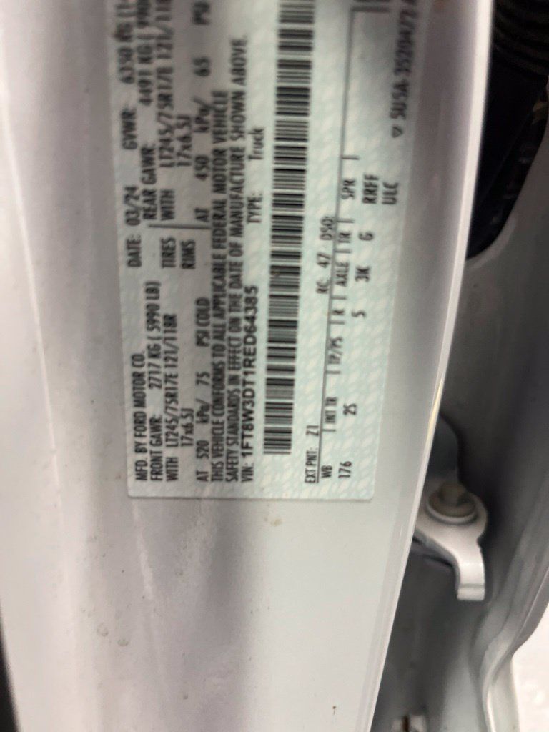 Used 2024 Ford F350 XLT w/ Snow Plow/Camper Package AWD/4WD image 4