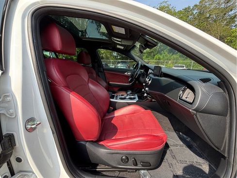Used 2022 Kia Stinger GT2 image 47