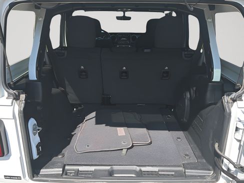 Used 2022 Jeep Wrangler Unlimited Sport w/ Sun And Sound Package AWD/4WD image 13