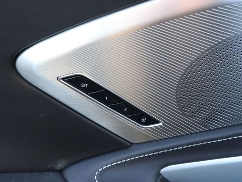 Used 2022 Chevrolet Corvette Stingray Premium Cpe w/ Z51 Performance Package image 17