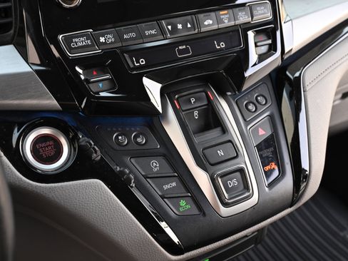 Used 2018 Honda Odyssey Elite image 47