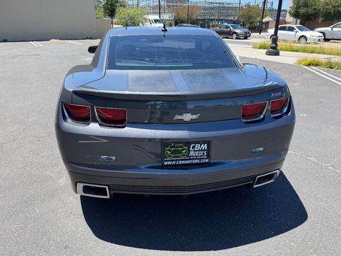 Used 2010 Chevrolet Camaro SS w/ LPO, Ground Effects Package RWD image 8
