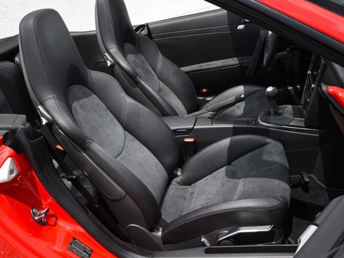 Used 2012 Porsche 911 Carrera GTS RWD image 5