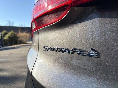 Used 2023 Hyundai Santa Fe Limited image 33