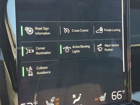 Used 2020 Volvo XC40 T5 R-Design w/ Protection Package Premier image 29