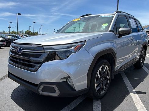 Certified 2025 Subaru Forester Limited AWD/4WD image 7