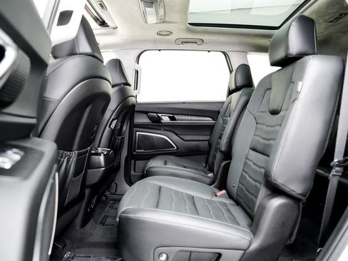 Used 2024 Kia Telluride SX Prestige AWD/4WD image 24