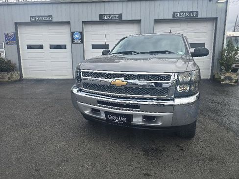 Used 2013 Chevrolet Silverado 1500 LT image 2