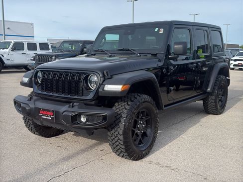Used 2024 Jeep Wrangler Unlimited Sport AWD/4WD image 2