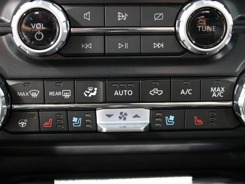 Used 2024 Ford F150 Lariat w/ Equipment Group 502A High AWD/4WD image 63