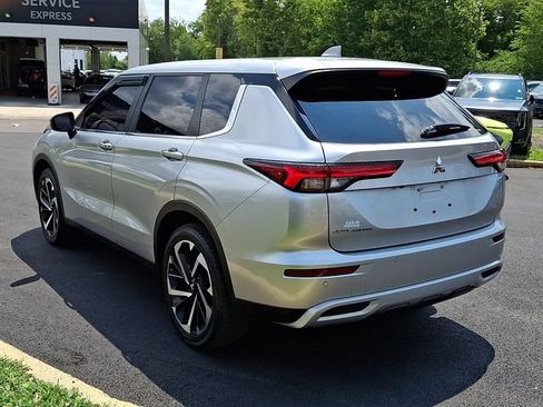 Used 2023 Mitsubishi Outlander SE AWD/4WD image 4