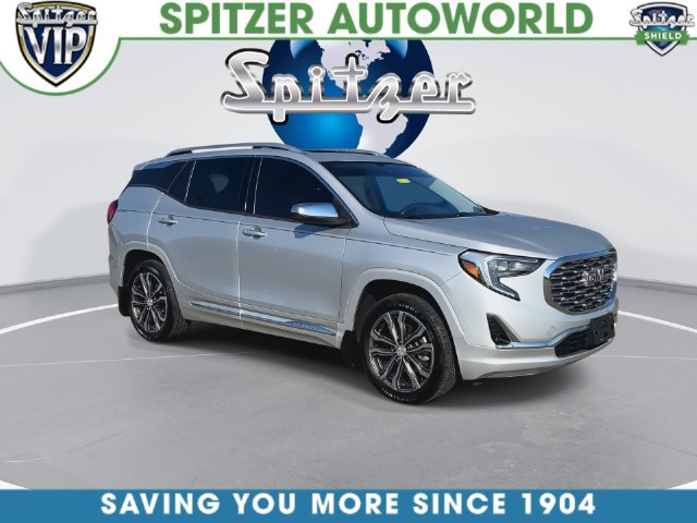 Used 2019 GMC Terrain Denali w/ Driver Alert Package II AWD/4WD image 3