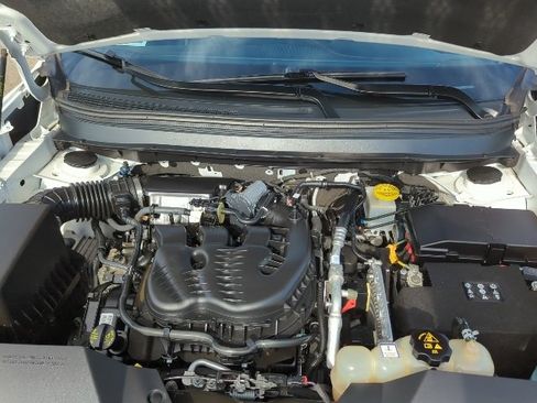 Used 2019 Jeep Cherokee Trailhawk w/ Cold Weather Group image 25