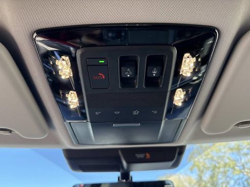 New 2026 Mitsubishi Outlander AWD image 47