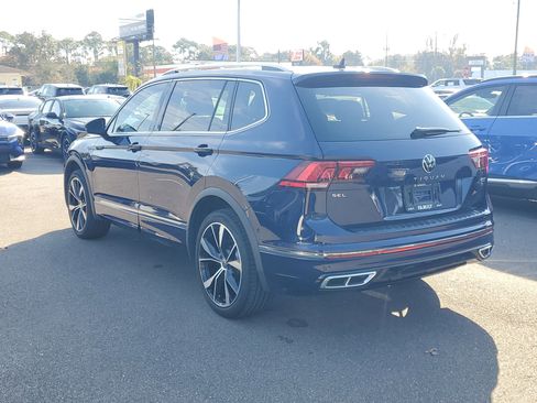 Used 2022 Volkswagen Tiguan SEL R-Line image 4