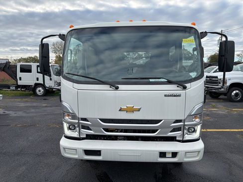 New 2025 Chevrolet Low Cab Forward image 2