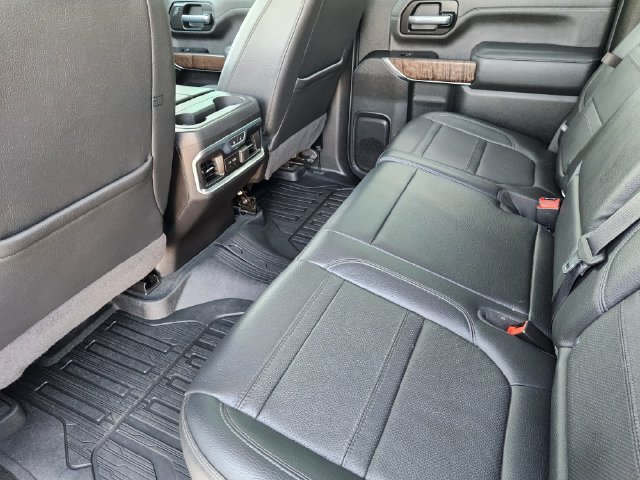 Used 2021 GMC Sierra 3500 Denali w/ Technology Package AWD/4WD image 31