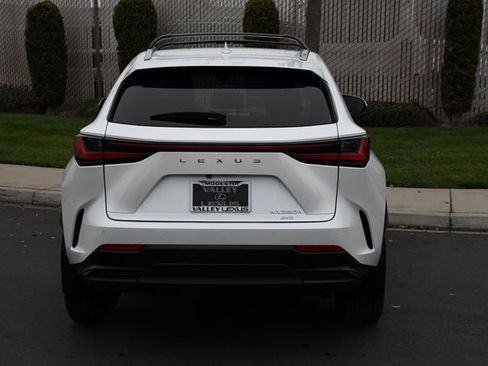 Used 2024 Lexus NX 350h AWD w/ Premium Package image 5