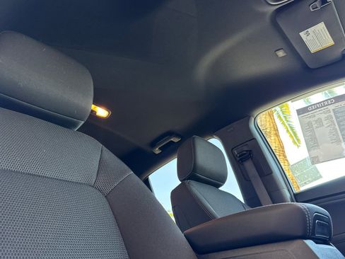 Certified 2025 GMC Canyon Elevation RWD image 17
