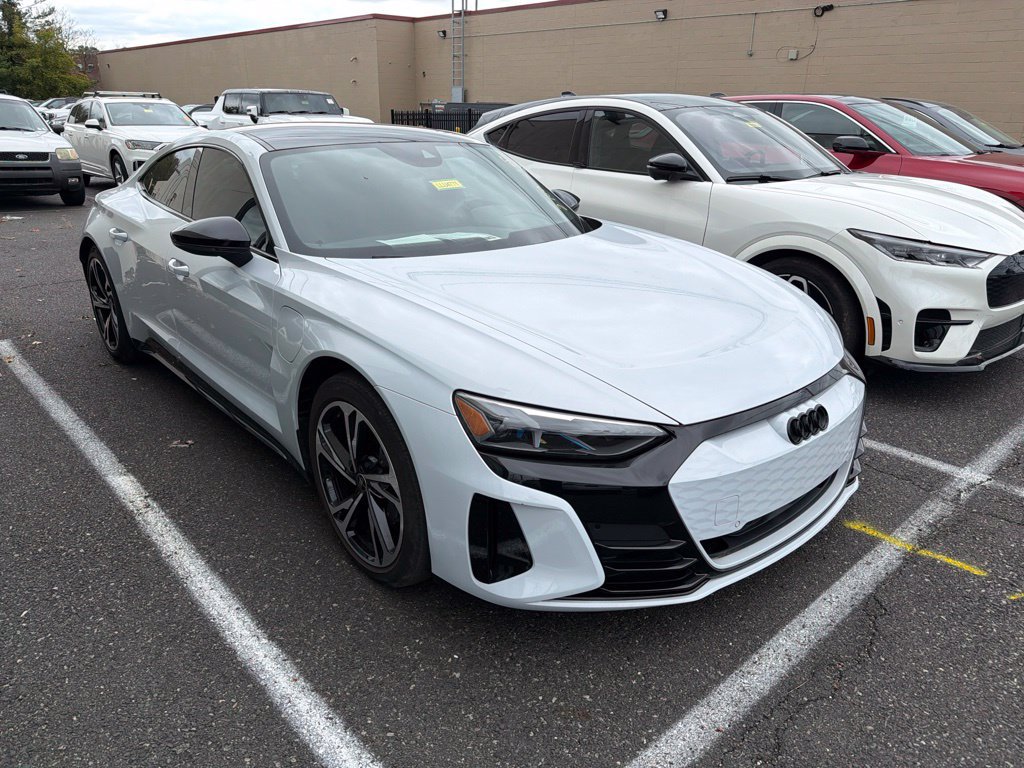 Used 2023 Audi e-tron GT Premium Plus w/ Performance Package AWD/4WD image 4