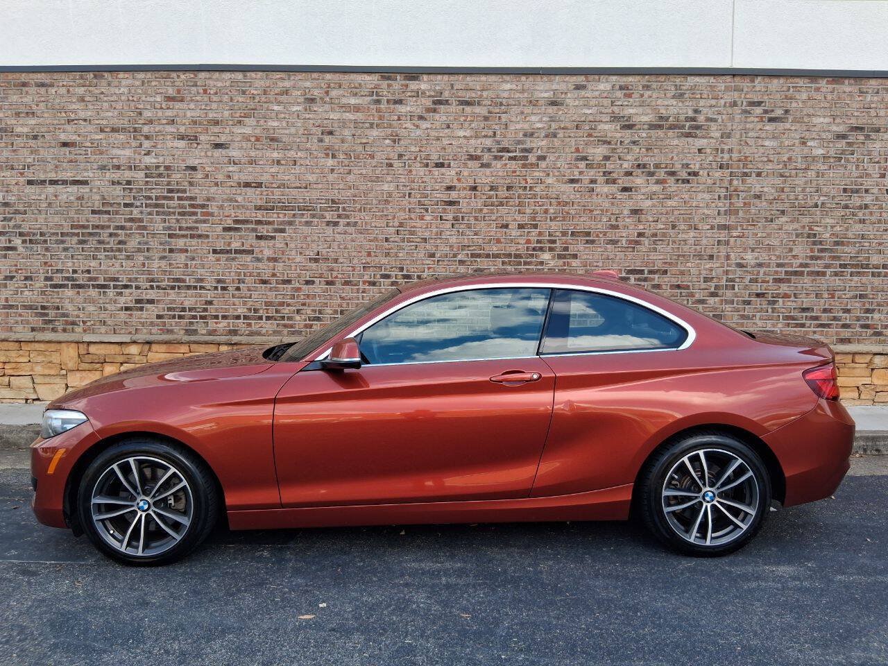 Used 2019 BMW 230i Coupe w/ Convenience Package RWD image 2
