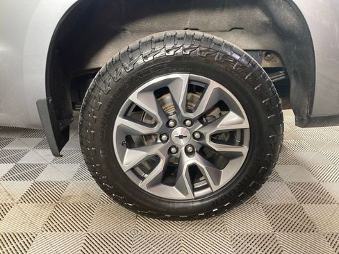 Used 2019 Chevrolet Silverado 1500 RST image 23