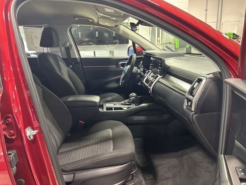 Used 2022 Kia Sorento LX image 22