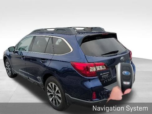 Used 2017 Subaru Outback 2.5i Limited image 7