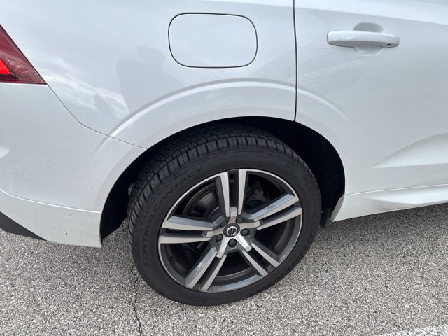 Used 2021 Volvo XC60 T6 Momentum w/ Advanced Package AWD/4WD image 9