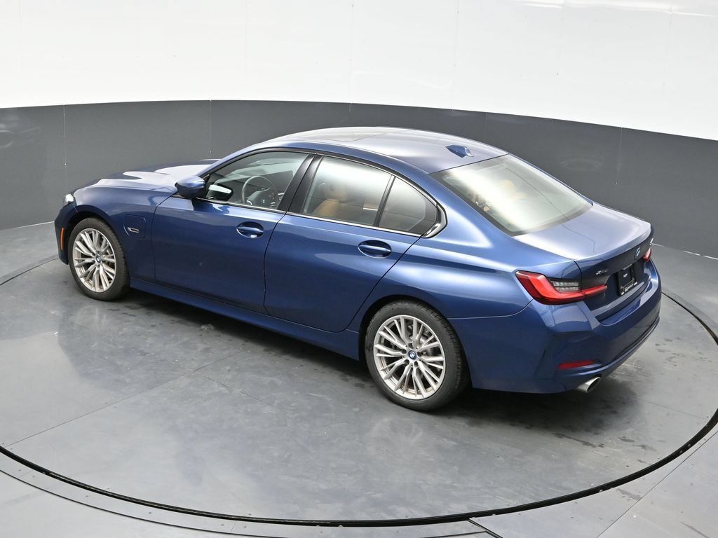 Used 2023 BMW 330e xDrive w/ Premium Package AWD/4WD image 41