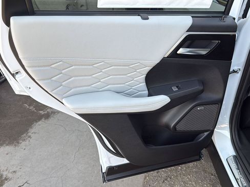 New 2026 Mitsubishi Outlander SEL AWD/4WD image 29